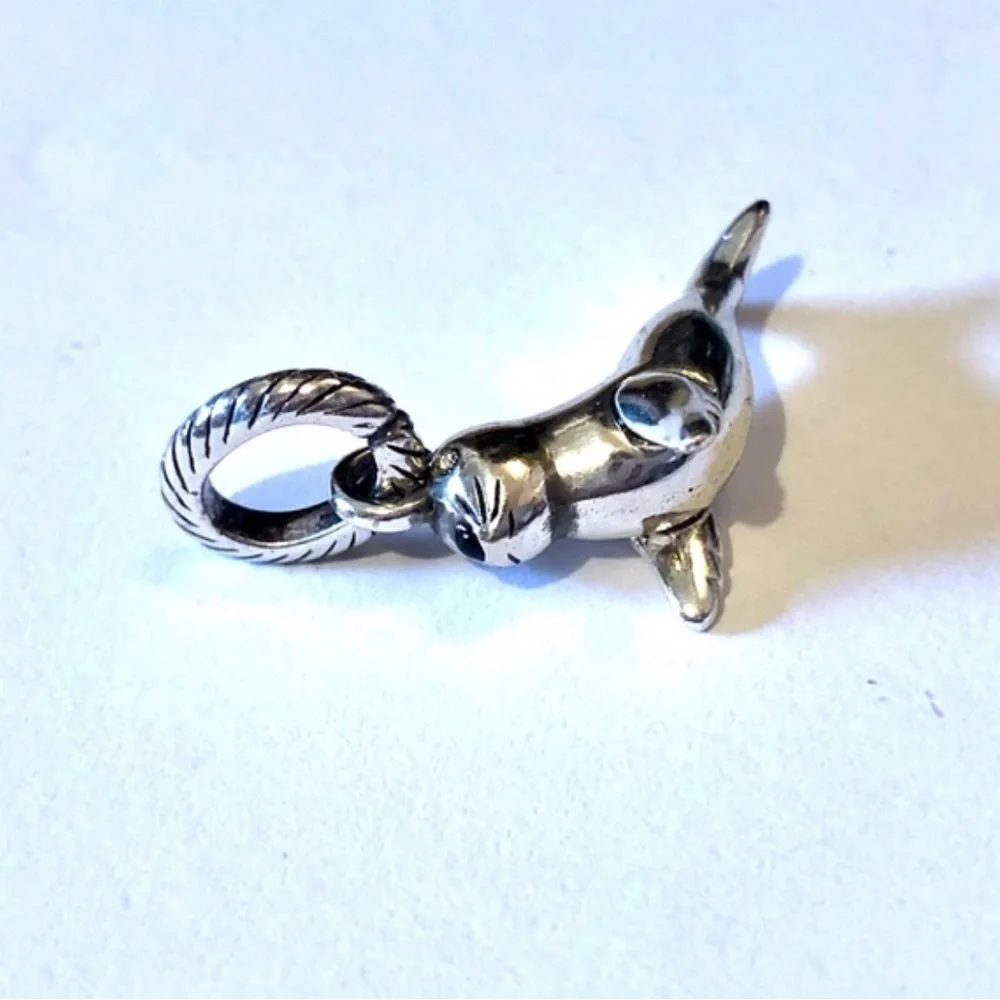 🆕 Brighton Sammy Seal silver charm Clear crystal eyes Black enamel nose Retired - Picture 3 of 6